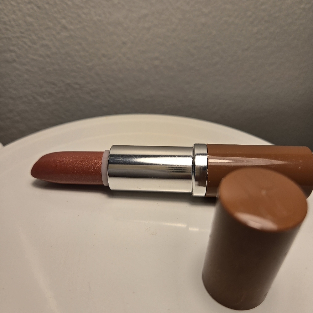 NEW Clinique 02 BARE POP Lip Colour And Primer - Picture 2 of 3